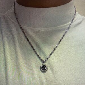 Silver Pendant Necklace